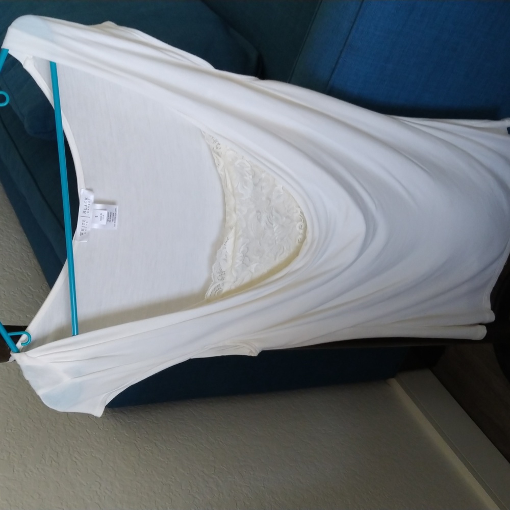 Sleeveless creme top with lace insert